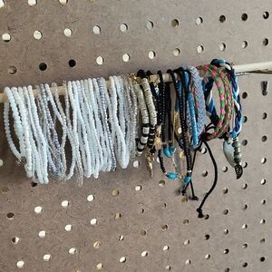 Mixed Beaded & Braided Bracelet Set - White, Black, Blue, Pink, Green.      1018